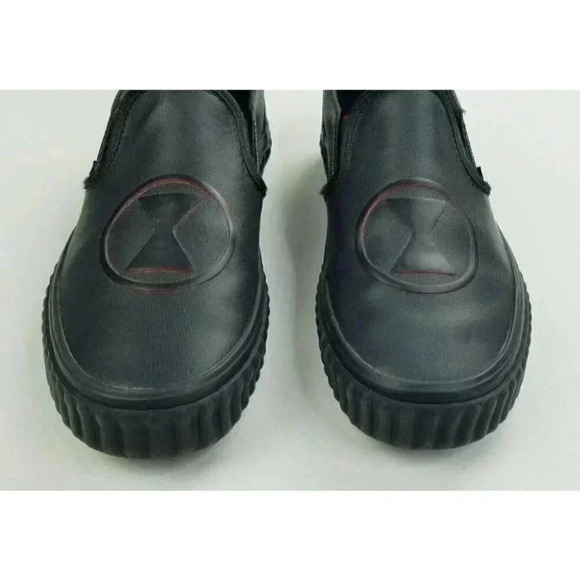 Vans Women's 6.5 Men's 5 Marvel Black Widow Classic Slip-On Logo Tag Sneakers - Picture 4 of 12